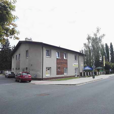 Penzion Tenis Poděbrady Kültér fotó