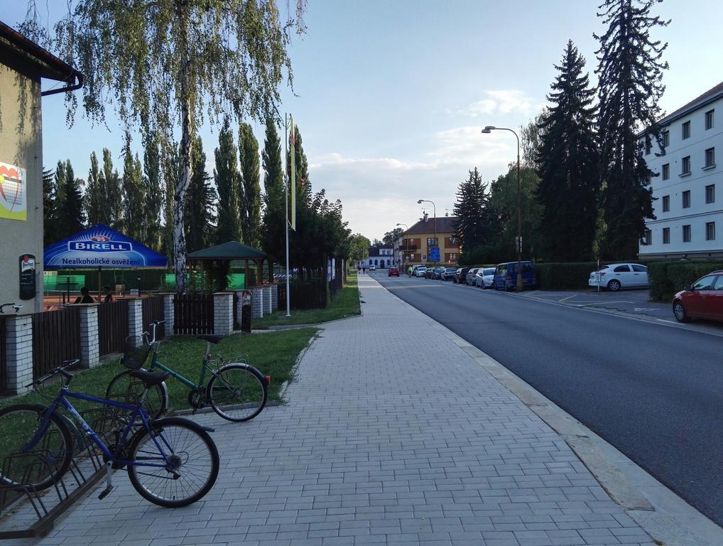 Penzion Tenis Poděbrady Kültér fotó