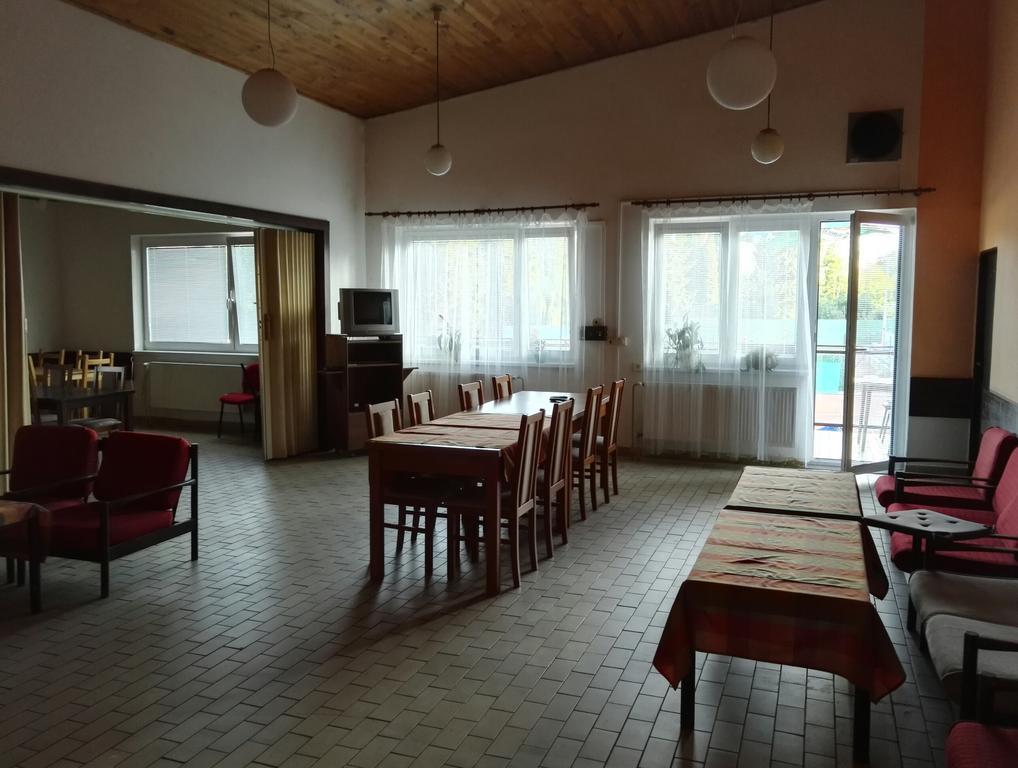 Penzion Tenis Poděbrady Kültér fotó