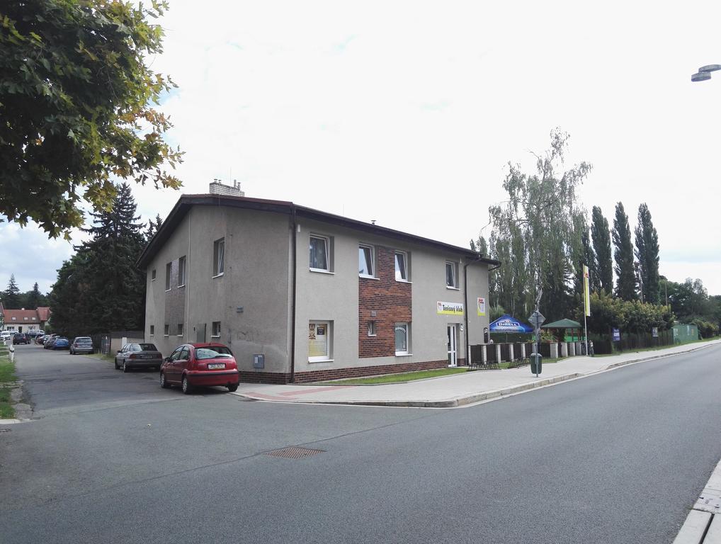 Penzion Tenis Poděbrady Kültér fotó